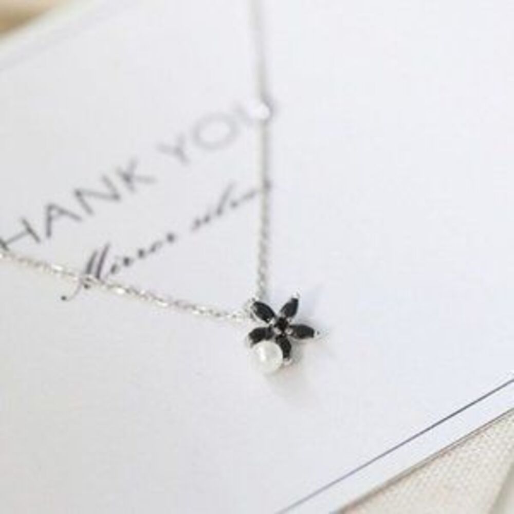 NEW 925 Sterling Silver Pearl Flower Necklace